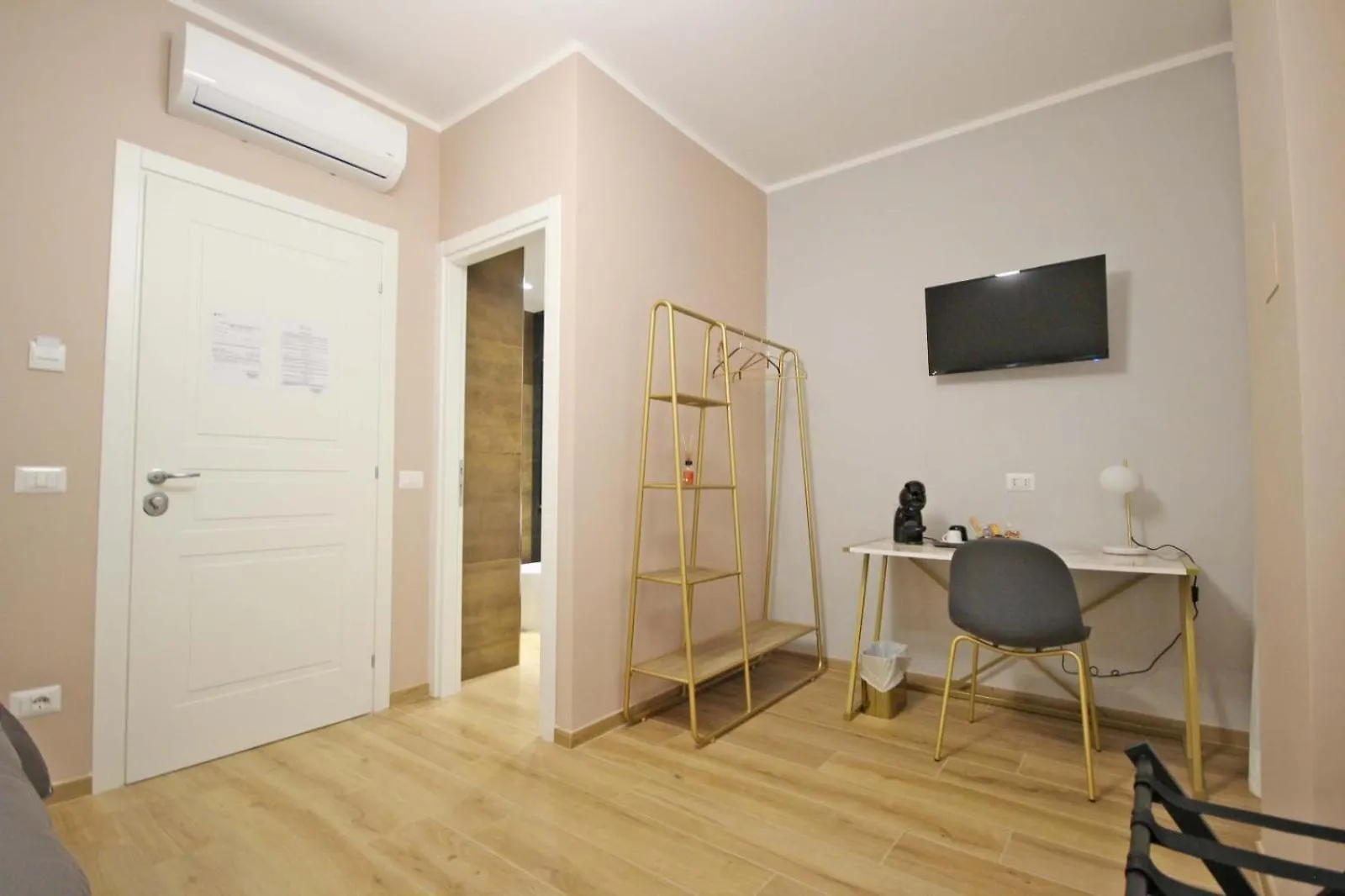 Roma Nostra Luxury B&B