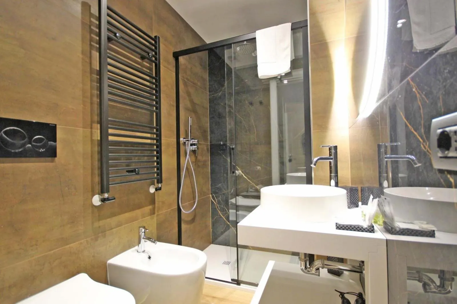 Bed & Breakfast Roma Nostra Luxury B&B